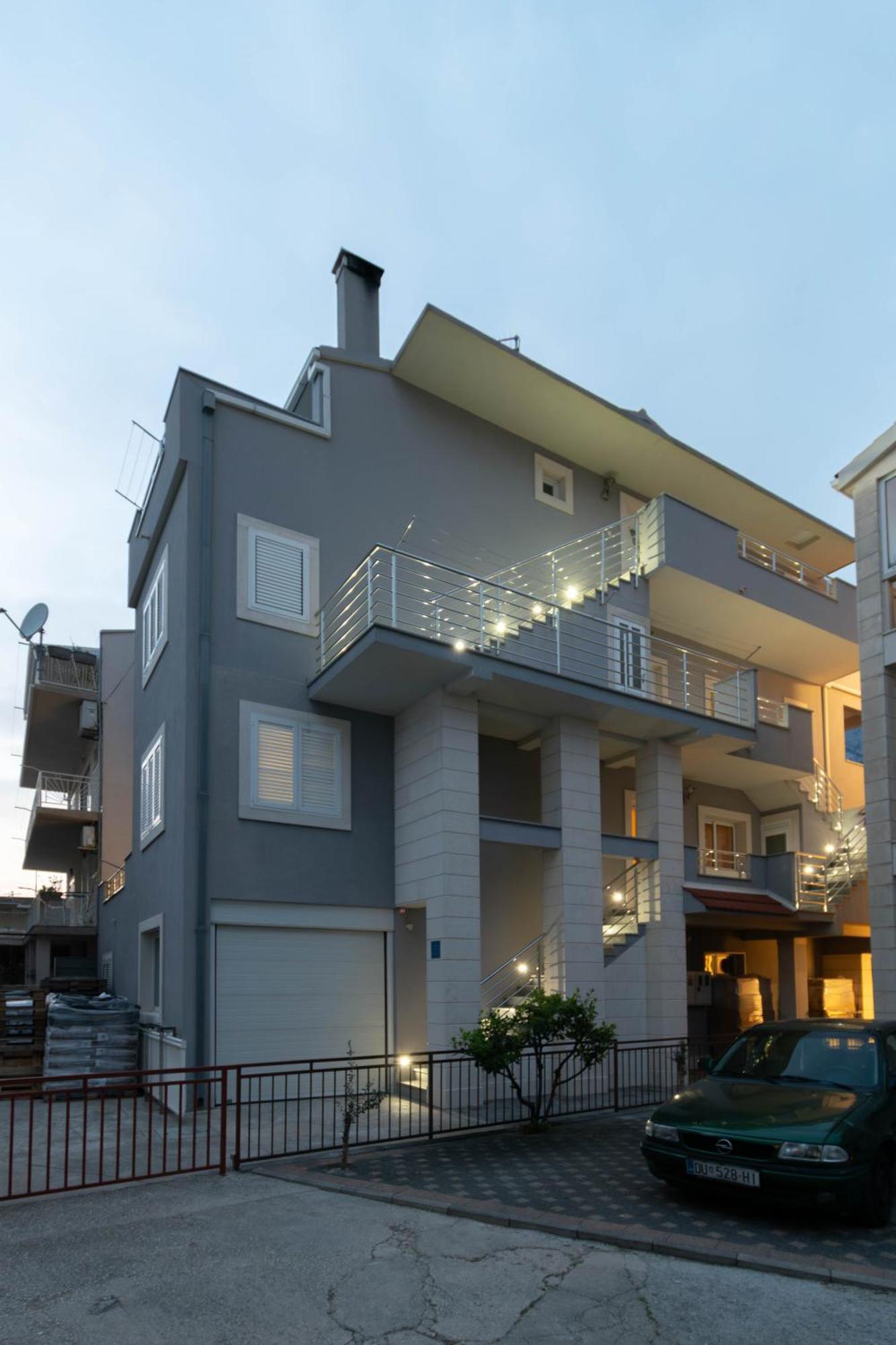 Studio Apartmani Dora Makarska Exterior photo